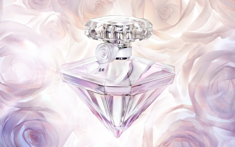 Bon plan: Échantillon gratuit du parfum La Nuit Trésor Musc Diamant de Lancôme