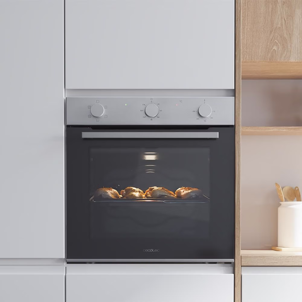 Four Encastrable Cecotec de 77 L